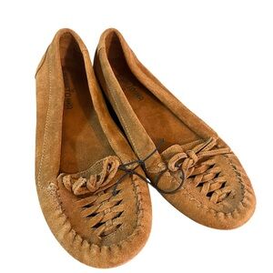 Minnetonka Tan Suede Slip-Ons